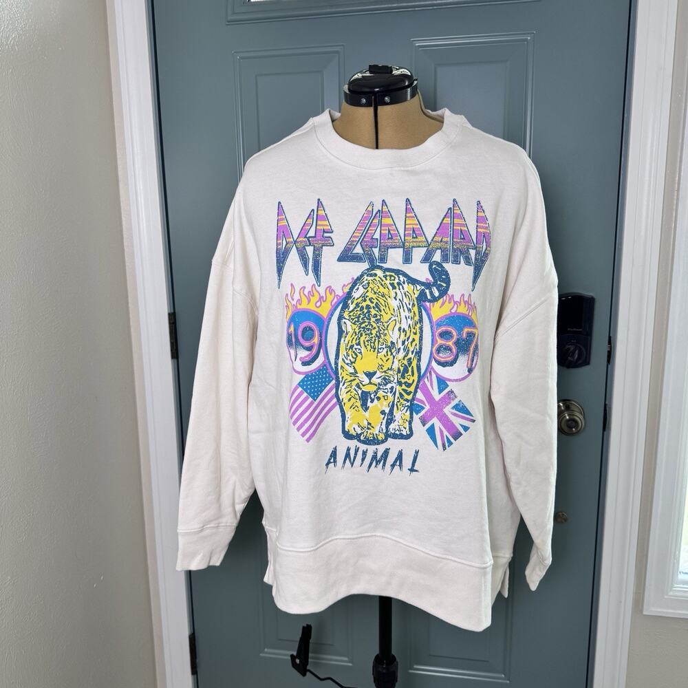 Def Leppard Sweatshirt XL Animal Leopard Graphic Rock Band Pullover